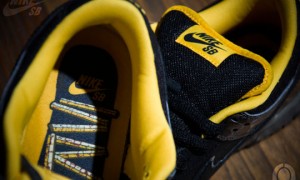 nike-sb-dunk-yellow-curb-sneakers-3